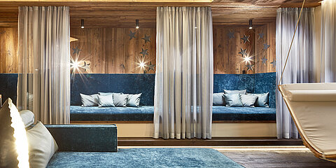 Ein gemütlicher Ruheraum im Wellnesshotel Lürzerhof in Salzburg