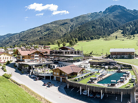 Aussenansicht des Wellnessbereichs des Lürzerhofs in Österreich
