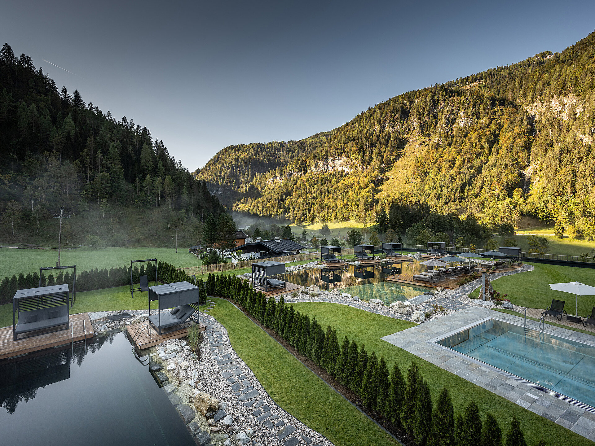 Outdoorpools im Wellnesshotel Lürzerhof in Salzburg