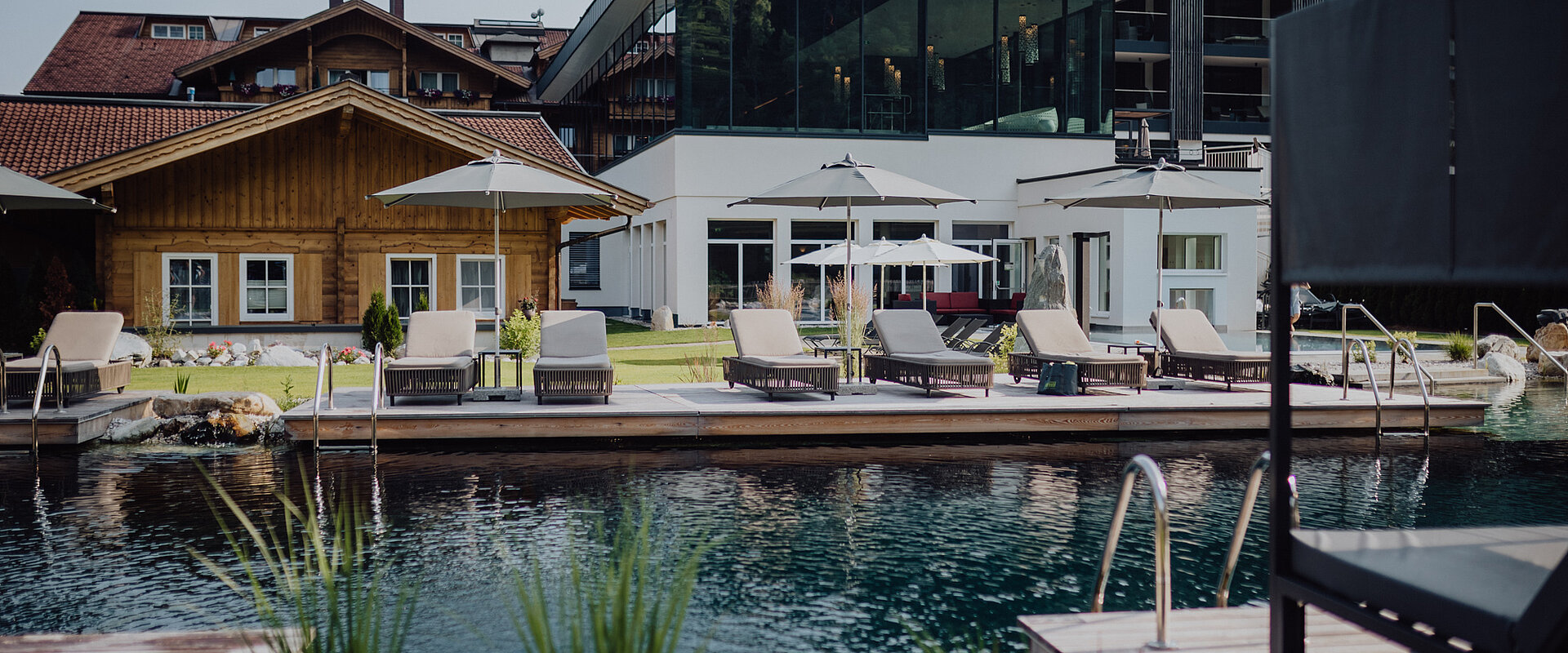 Der Bergseepool vor dem Lürzerhof