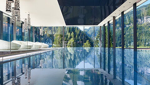 Indoorpool im Wellnesshotel Lürzerhof in Salzburg