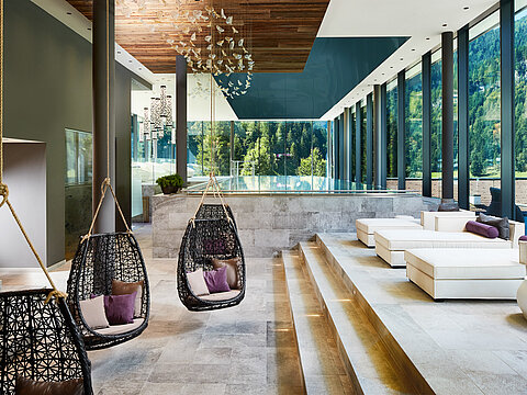 Indoor pool at the Lürzerhof wellness hotel in Salzburg