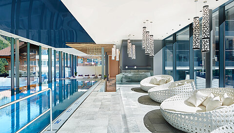 Indoor pool at the Lürzerhof wellness hotel in Salzburg