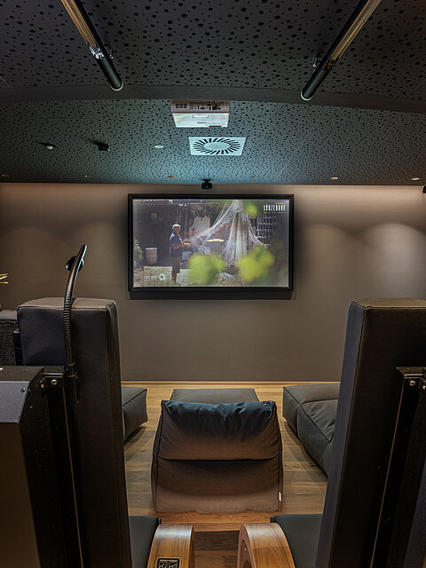 Ein gemütlicher Ruheraum im Wellnesshotel Lürzerhof in Salzburg