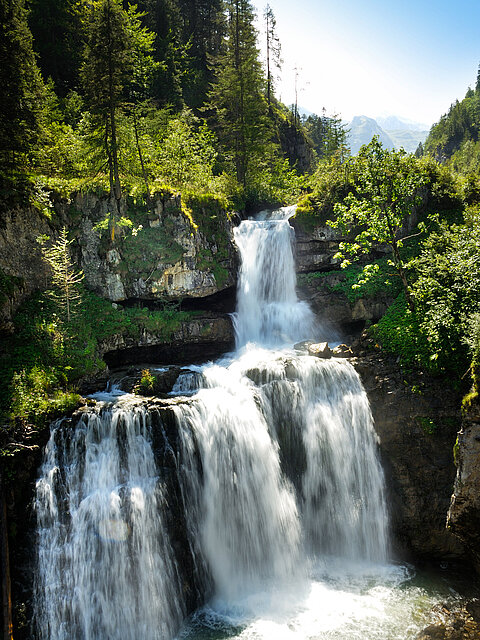 Ein Wasserfall in Obertauern im Sommer