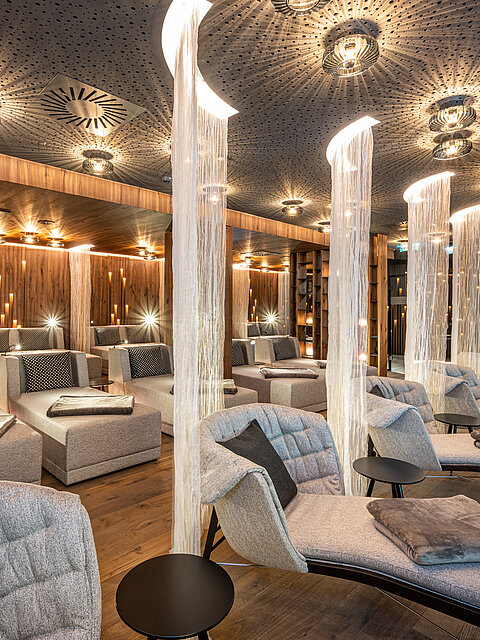 Ein gemütlicher Ruheraum im Wellnesshotel Lürzerhof in Salzburg