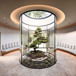 Modernes Sky Spa Atrium mit Bonsai im Wellnesshotel Lürzerhof nahe Obertauern