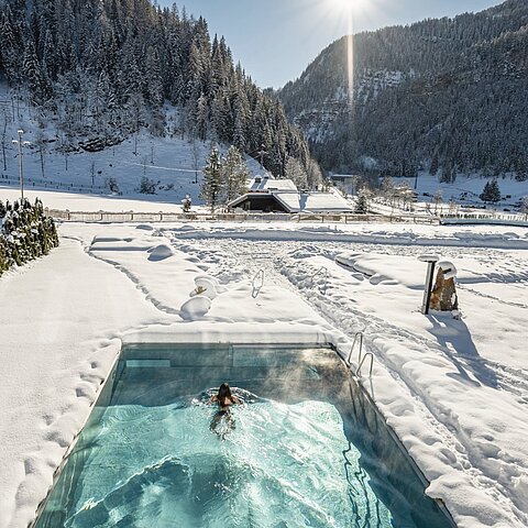 WINTERVORFREUDE IM LÜRZERHOF ️ Verschneite Berglandschaften, glitzernde Pisten, wohltuende Wärme und unvergessliche Wohlfühlmomente erwarten euch.