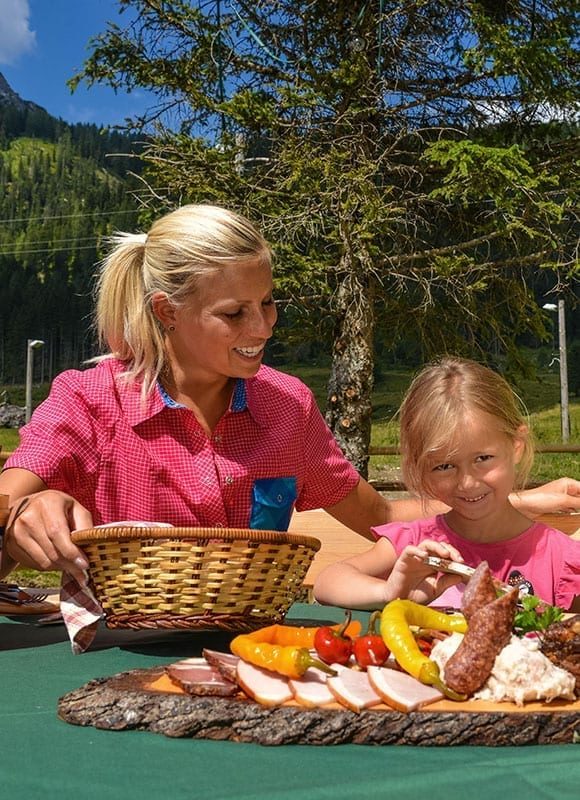 Einkehr auf der Gnadenalm, Obertauern